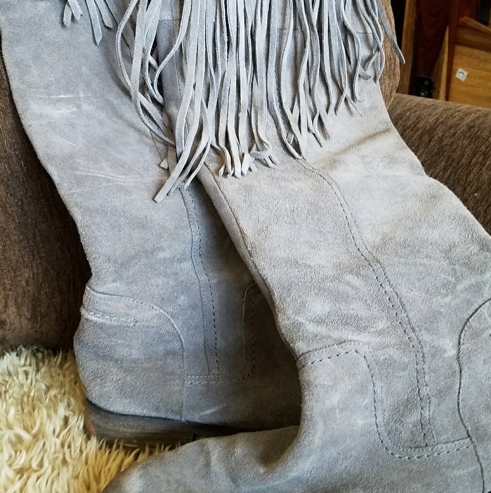 Gray fringe boots